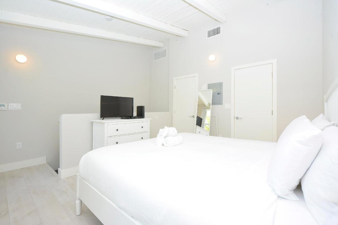 Apartments On Collins Miami Beach Dış mekan fotoğraf