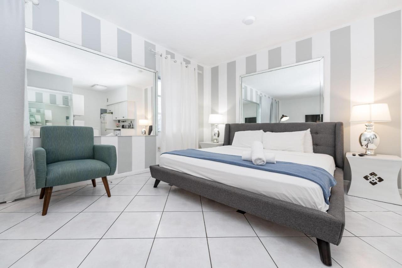 Apartments On Collins Miami Beach Dış mekan fotoğraf